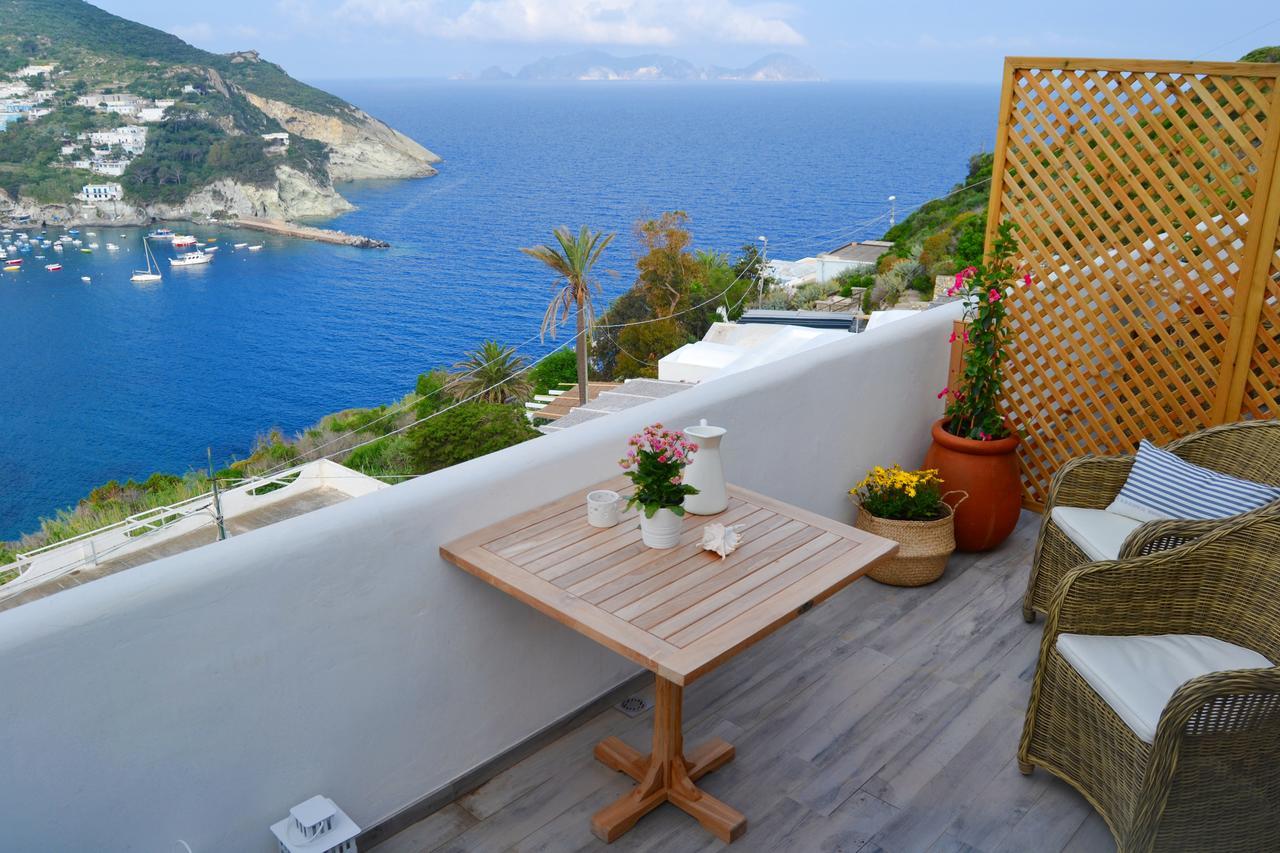 Maridea Casa Vacanza- Le Alcove sul Mare Suites Ponza Exterior foto