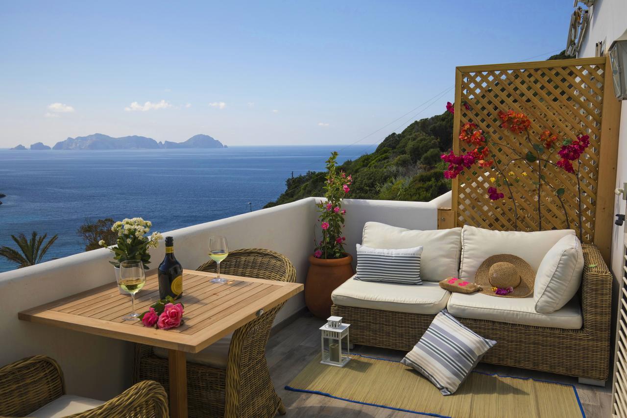 Maridea Casa Vacanza- Le Alcove sul Mare Suites Ponza Exterior foto