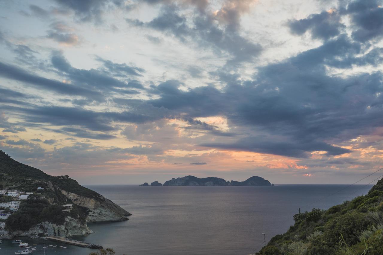 Maridea Casa Vacanza- Le Alcove sul Mare Suites Ponza Exterior foto