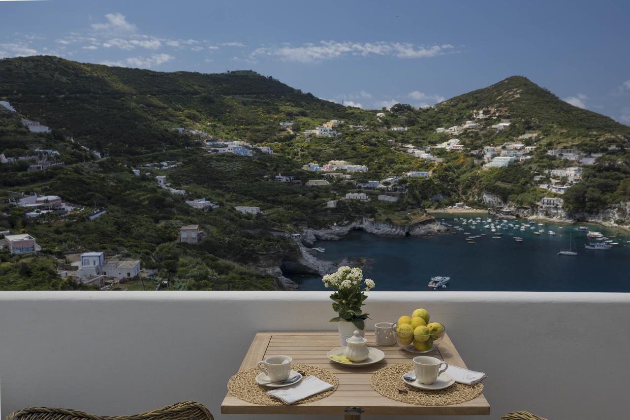 Maridea Casa Vacanza- Le Alcove sul Mare Suites Ponza Exterior foto