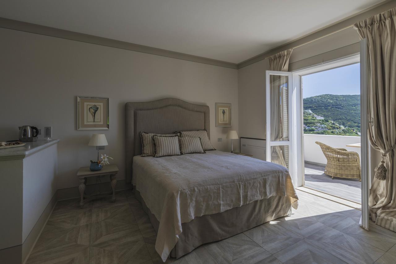 Maridea Casa Vacanza- Le Alcove sul Mare Suites Ponza Exterior foto