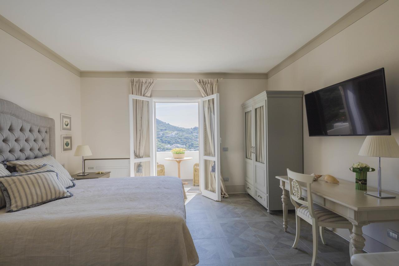 Maridea Casa Vacanza- Le Alcove sul Mare Suites Ponza Exterior foto